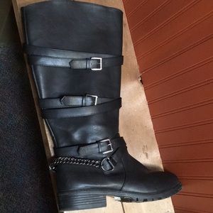 Torrid knee high black boots